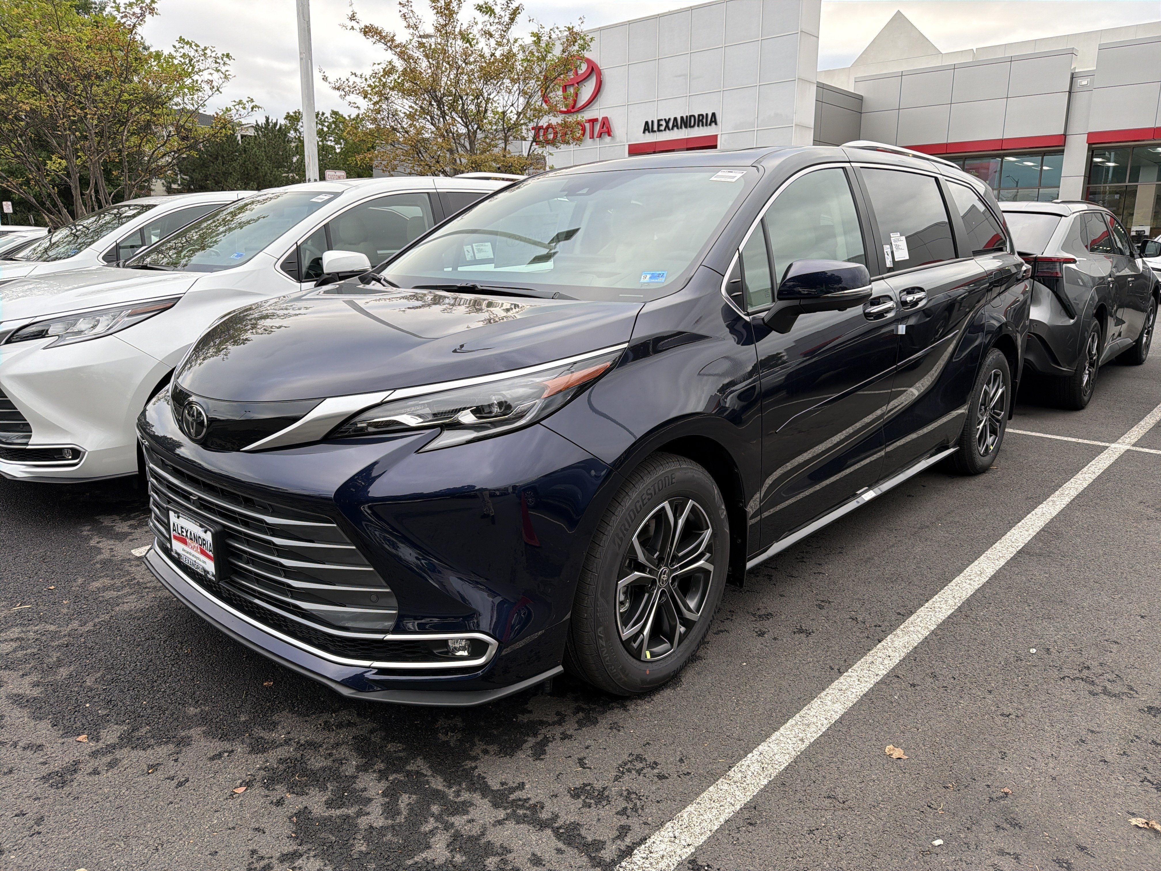 New 2026 Toyota Sienna Platinum