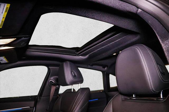 Used 2023 BMW i4 eDrive35 w/ Premium Package image 11