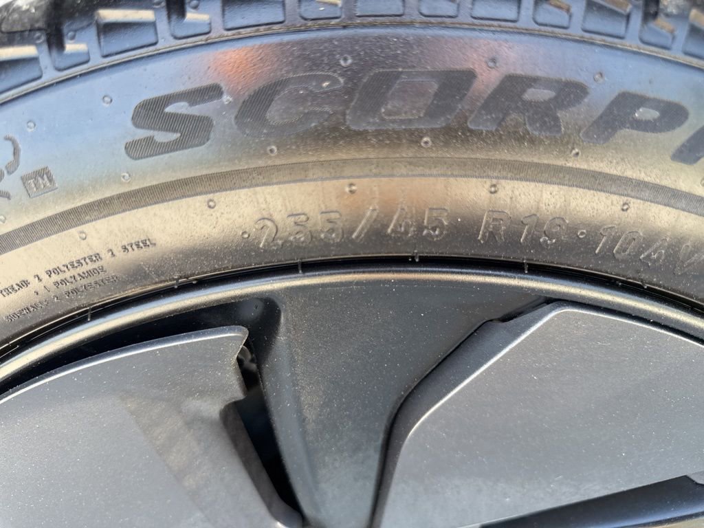 Used 2026 Tesla Model Y Long Range image 35