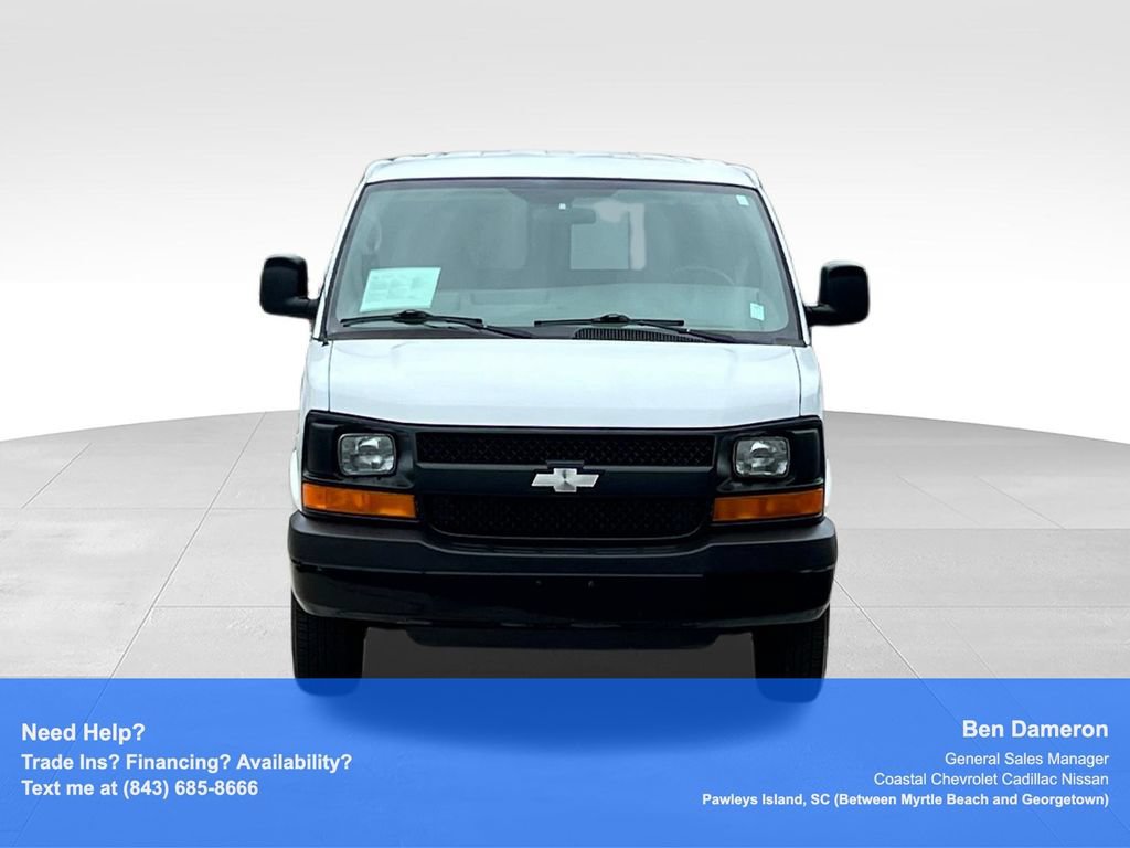 Used 2009 Chevrolet Express 2500 Passenger RWD image 2