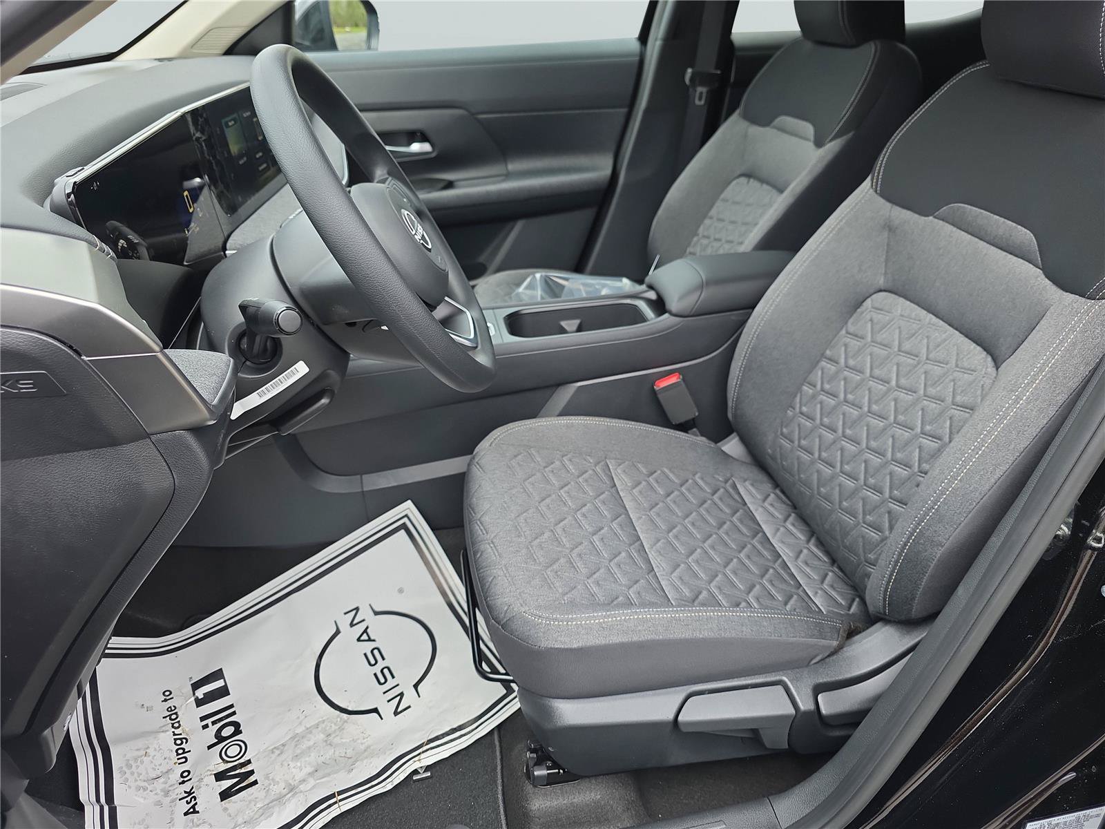 New 2026 Nissan Kicks SV w/ SV Premium Package FWD image 11