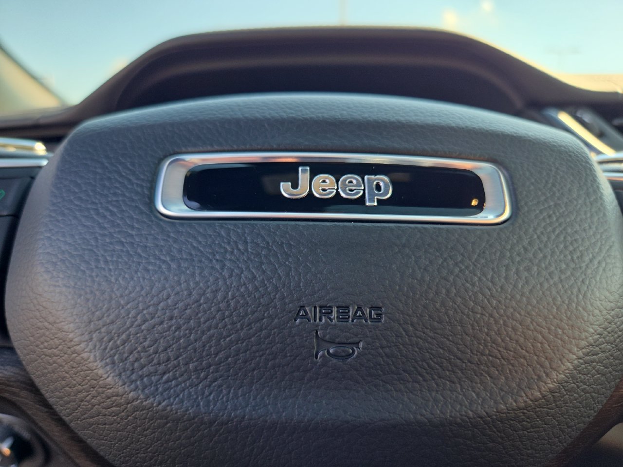 New 2027 Jeep Grand Cherokee Limited AWD/4WD image 7