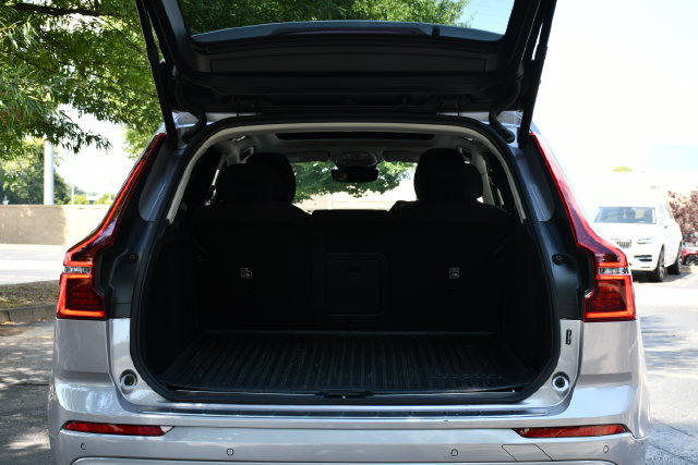 Certified 2026 Volvo XC60 B5 Plus AWD/4WD image 23