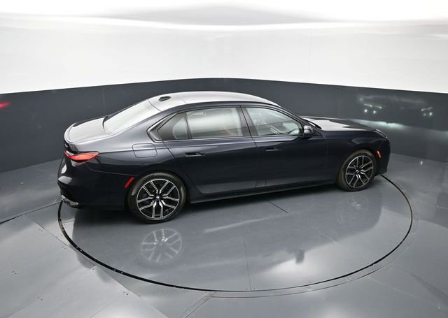 Used 2023 BMW 760i xDrive AWD/4WD image 20