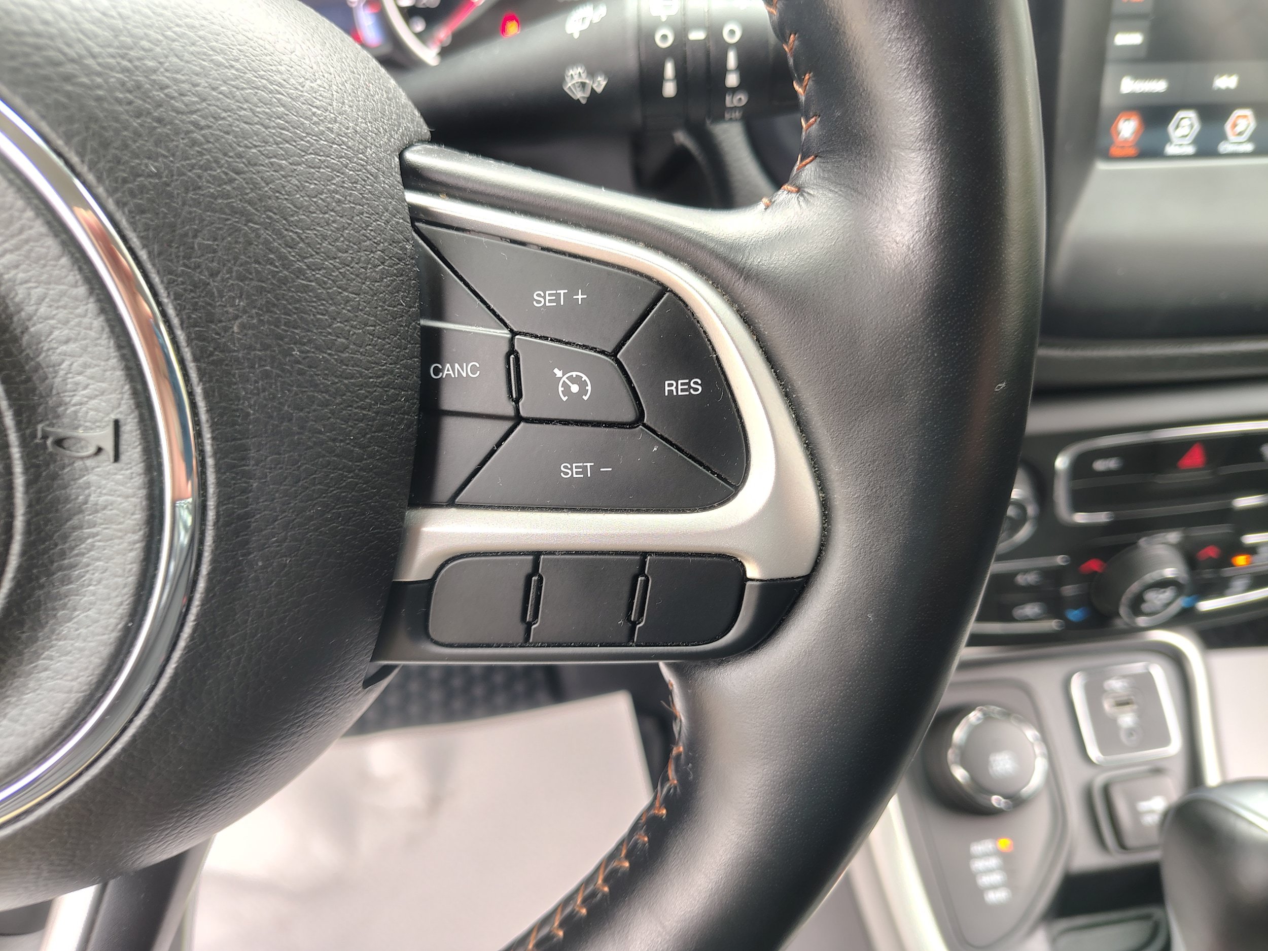 Certified 2021 Jeep Compass Latitude w/ Convenience Group AWD/4WD image 31