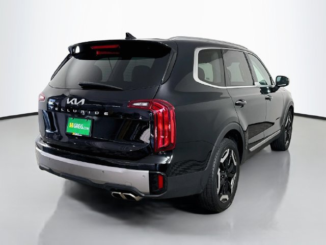 Used 2025 Kia Telluride S FWD image 10