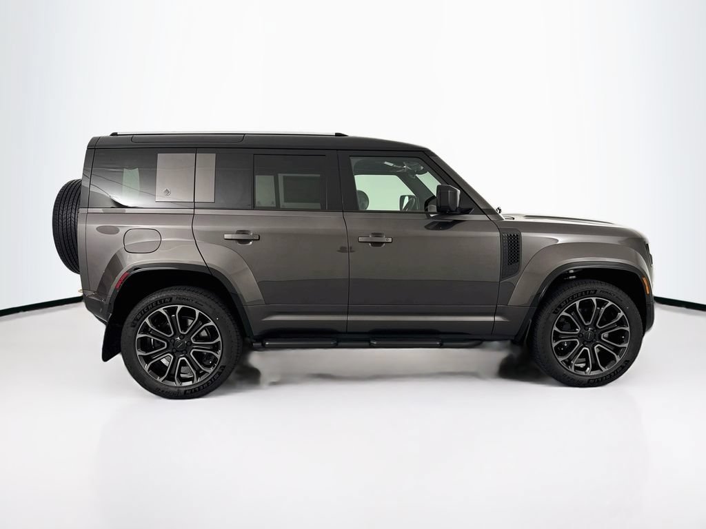 New 2026 Land Rover Defender 110 OCTA AWD/4WD image 4