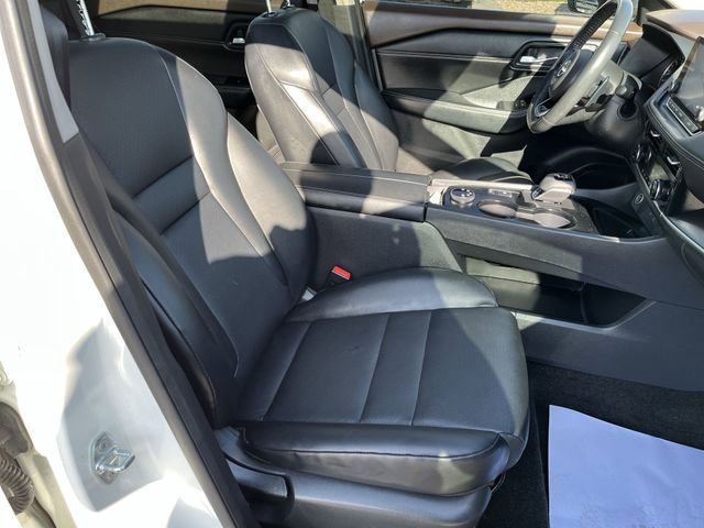 Used 2022 Nissan Rogue SV w/ SV Premium Package AWD/4WD image 27