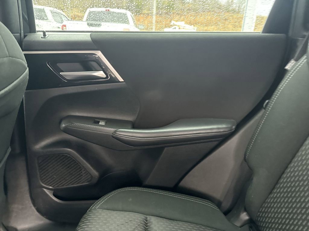Used 2023 Mitsubishi Outlander ES AWD/4WD image 23