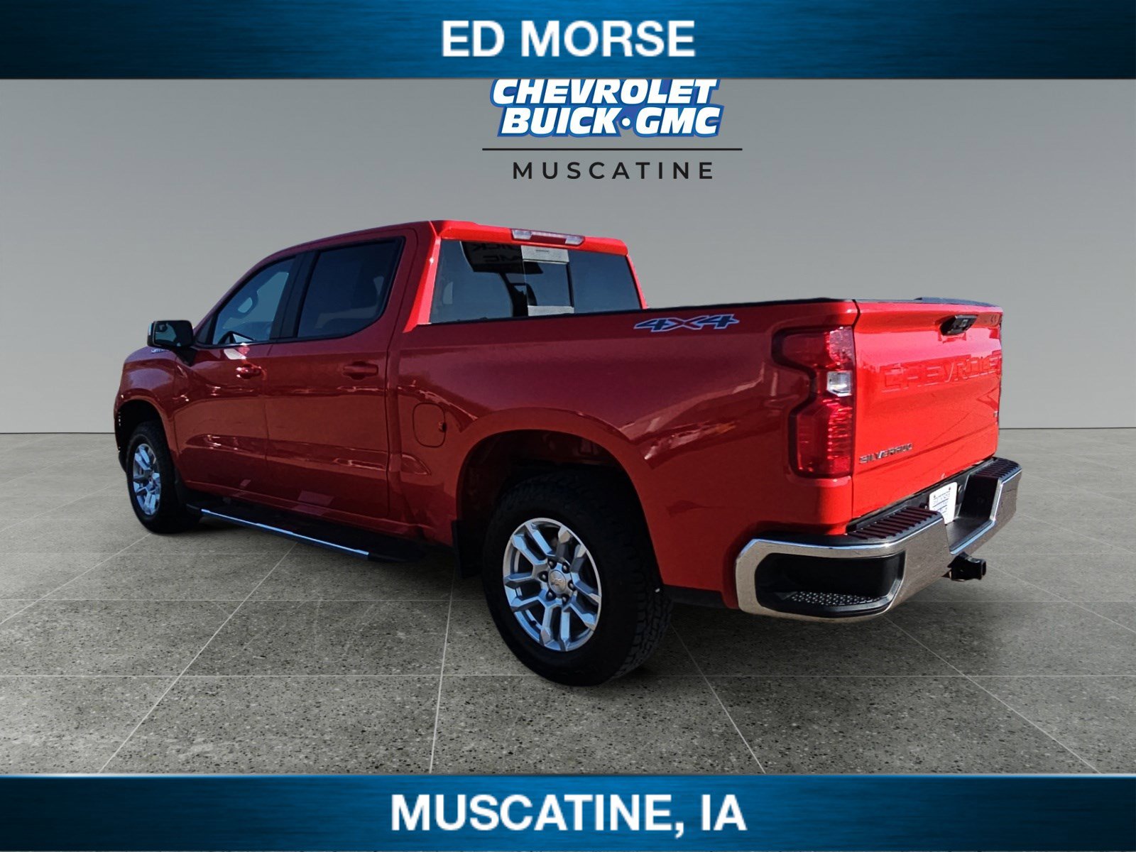 Used 2024 Chevrolet Silverado 1500 LT w/ Leather Package image 3