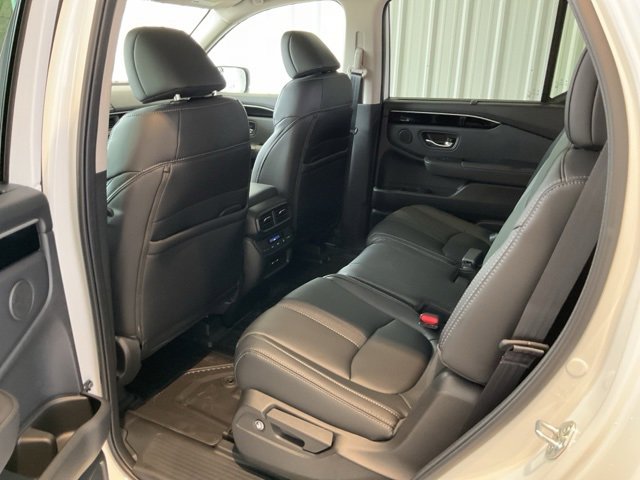 New 2025 Honda Pilot EX-L image 16