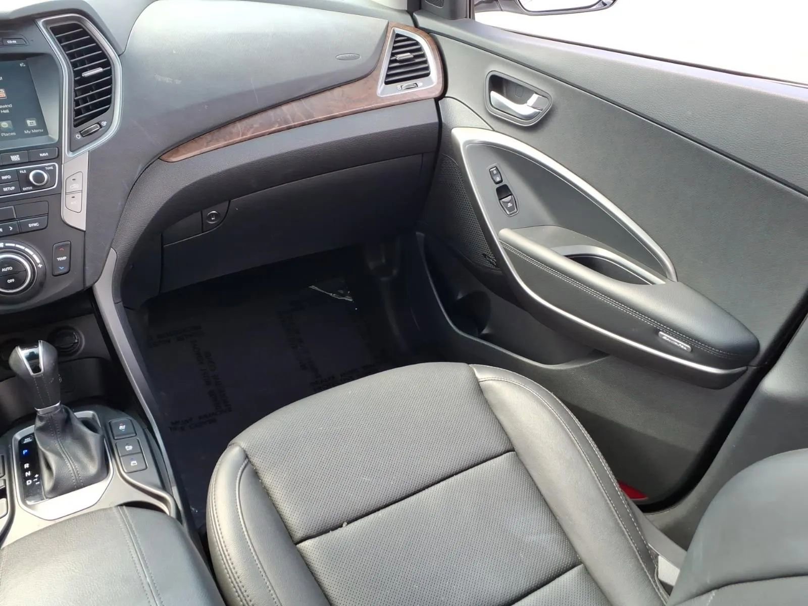 Used 2018 Hyundai Santa Fe Sport w/ 2.0T Ultimate Tech Package 05 image 19