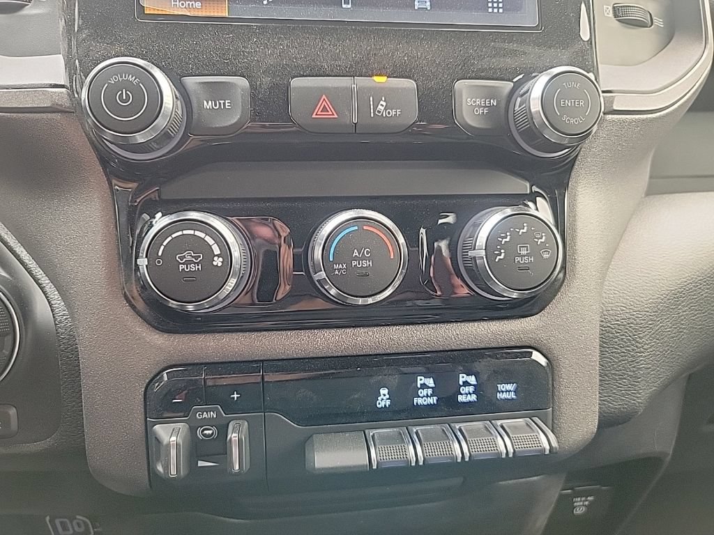 New 2026 RAM 1500 Warlock AWD/4WD image 12