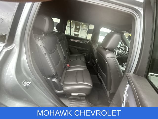 Certified 2025 Cadillac XT6 Luxury FWD image 28