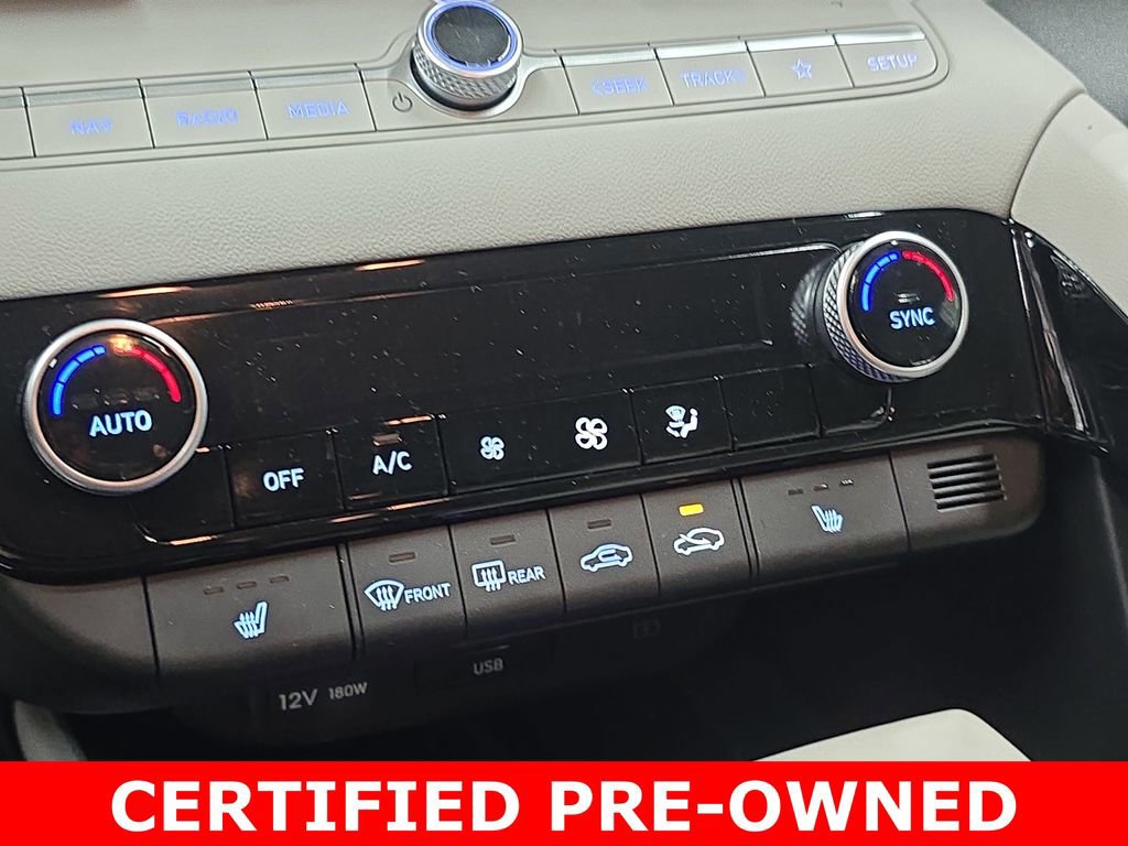 Certified 2025 Hyundai Elantra Limited image 21