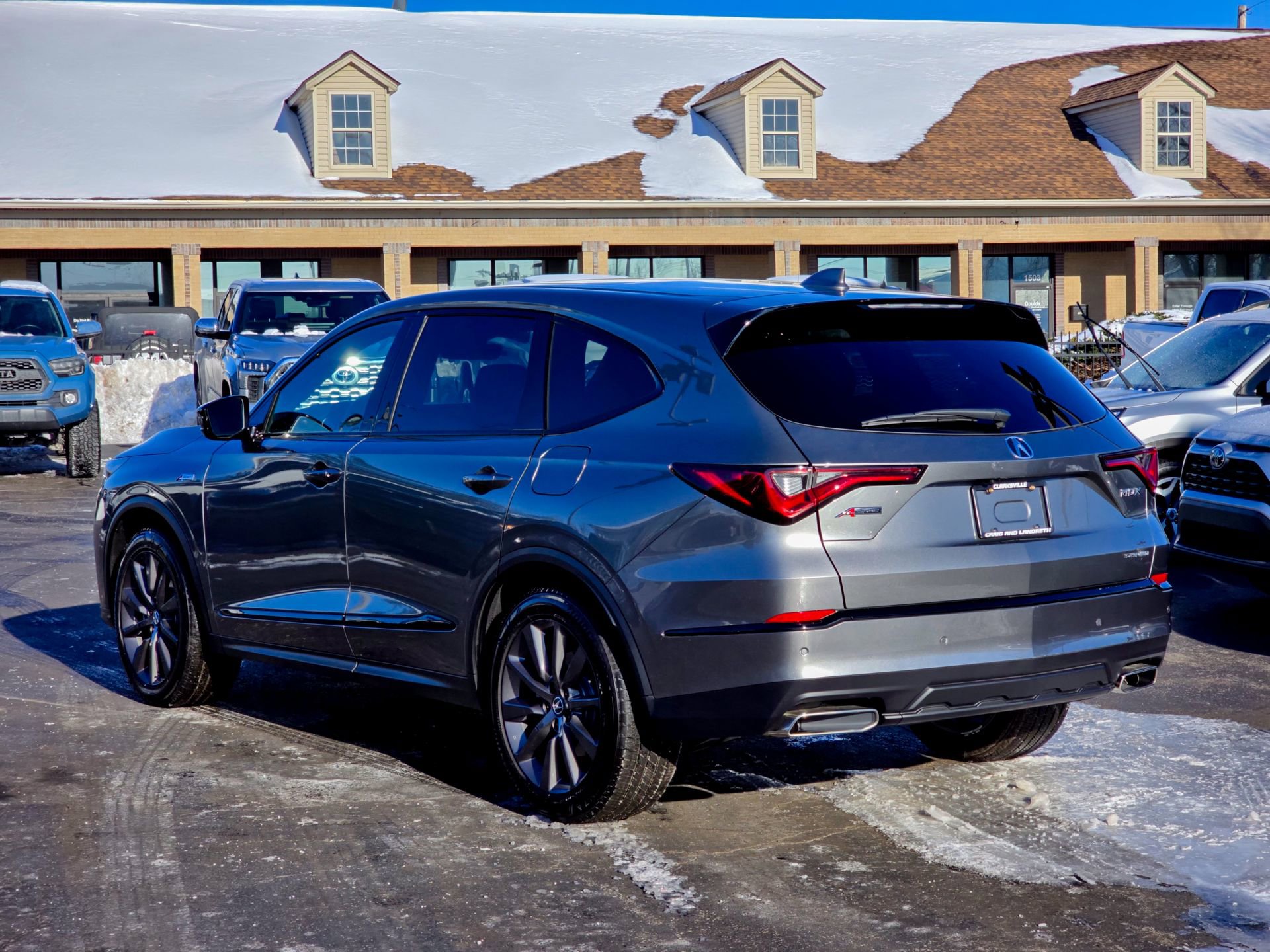 Used 2025 Acura MDX A-Spec image 13