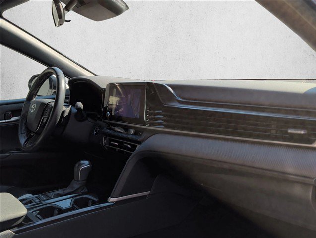 Used 2025 Toyota Camry SE FWD image 30