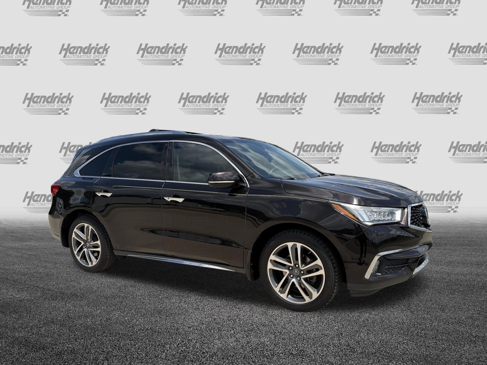 Used 2017 Acura MDX w/ Advance Package AWD/4WD image 2