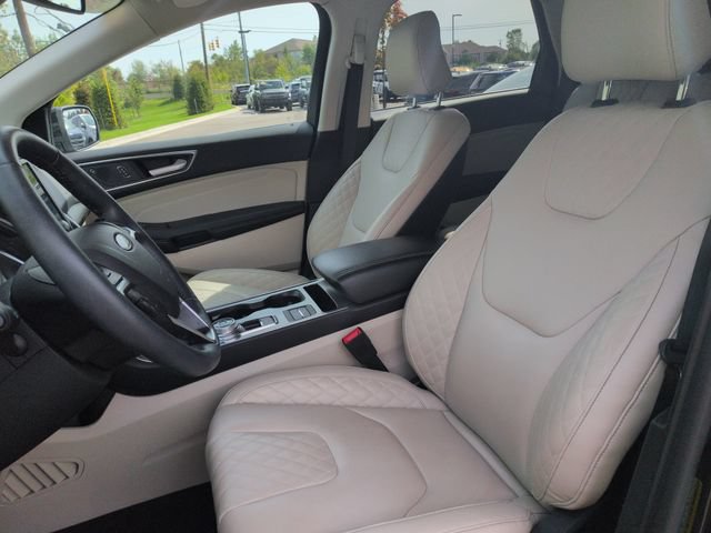 Certified 2023 Ford Edge Titanium AWD/4WD image 30