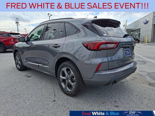Certified 2024 Ford Escape ST-Line AWD/4WD image 7
