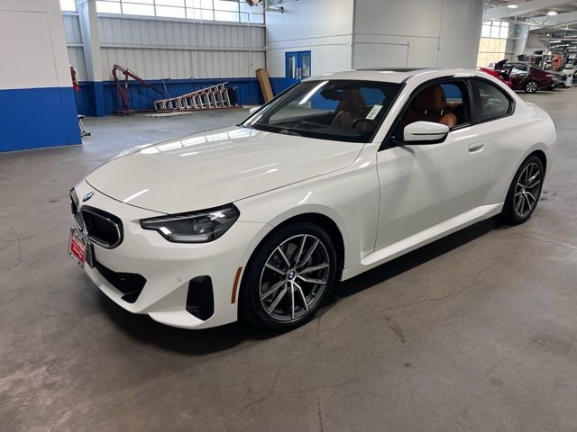 Used 2024 BMW 230i Coupe w/ Convenience Package image 7