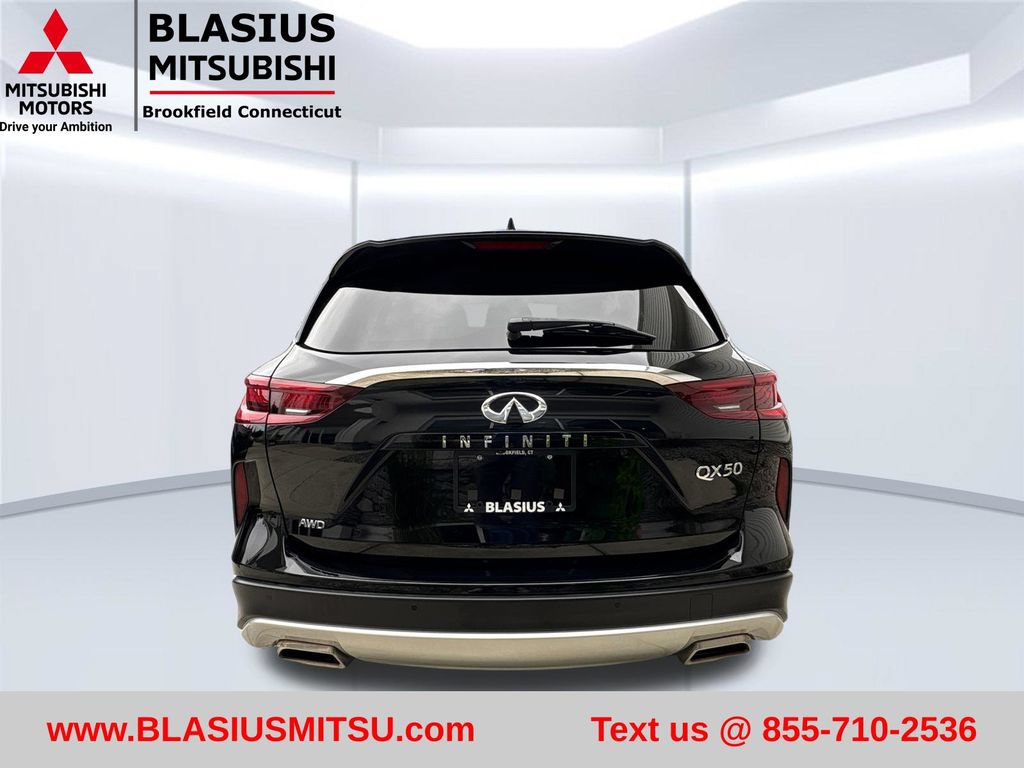Used 2022 INFINITI QX50 Pure AWD/4WD image 10