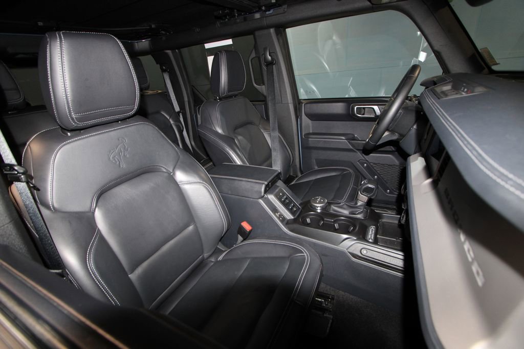 Used 2025 Ford Bronco Outer Banks image 23