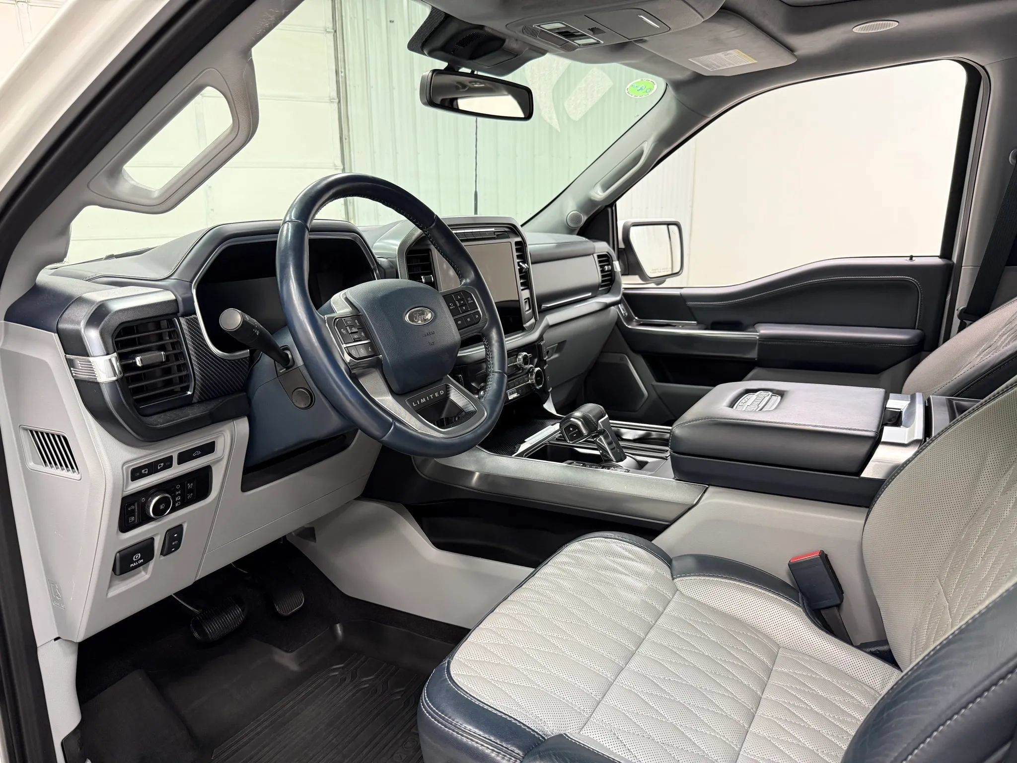Used 2023 Ford F150 Limited AWD/4WD image 12