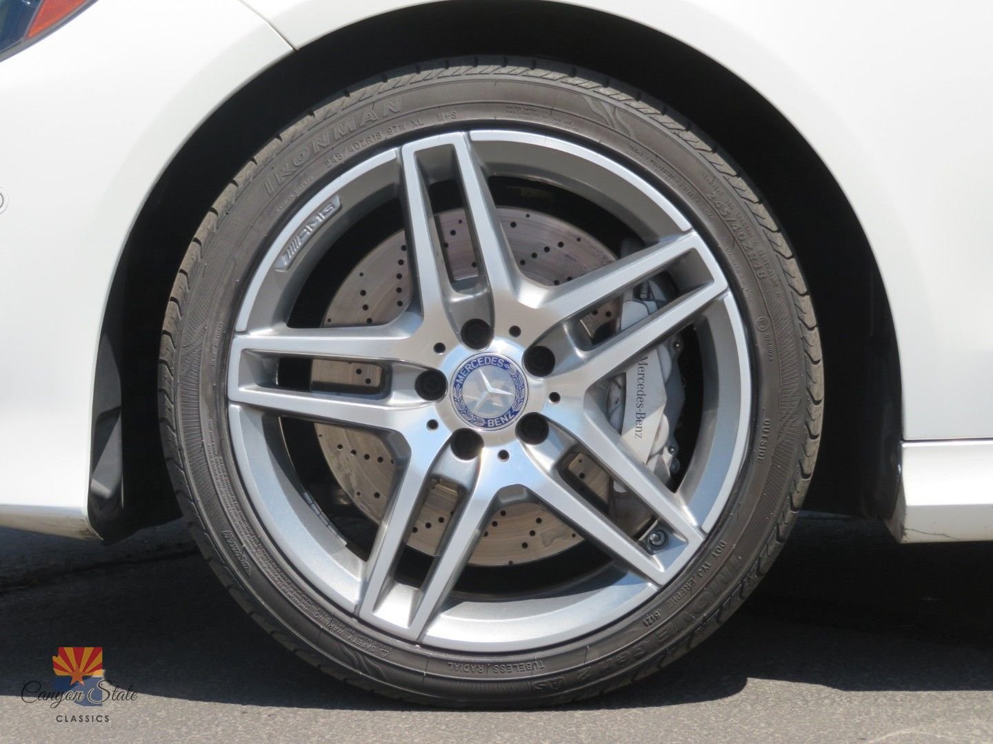 Used 2014 Mercedes-Benz E 550 4MATIC Sedan image 17