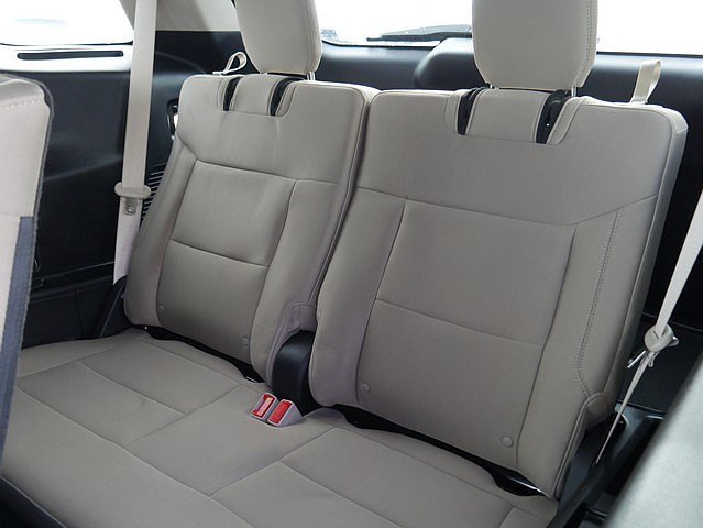 Used 2023 Ford Explorer AWD image 17