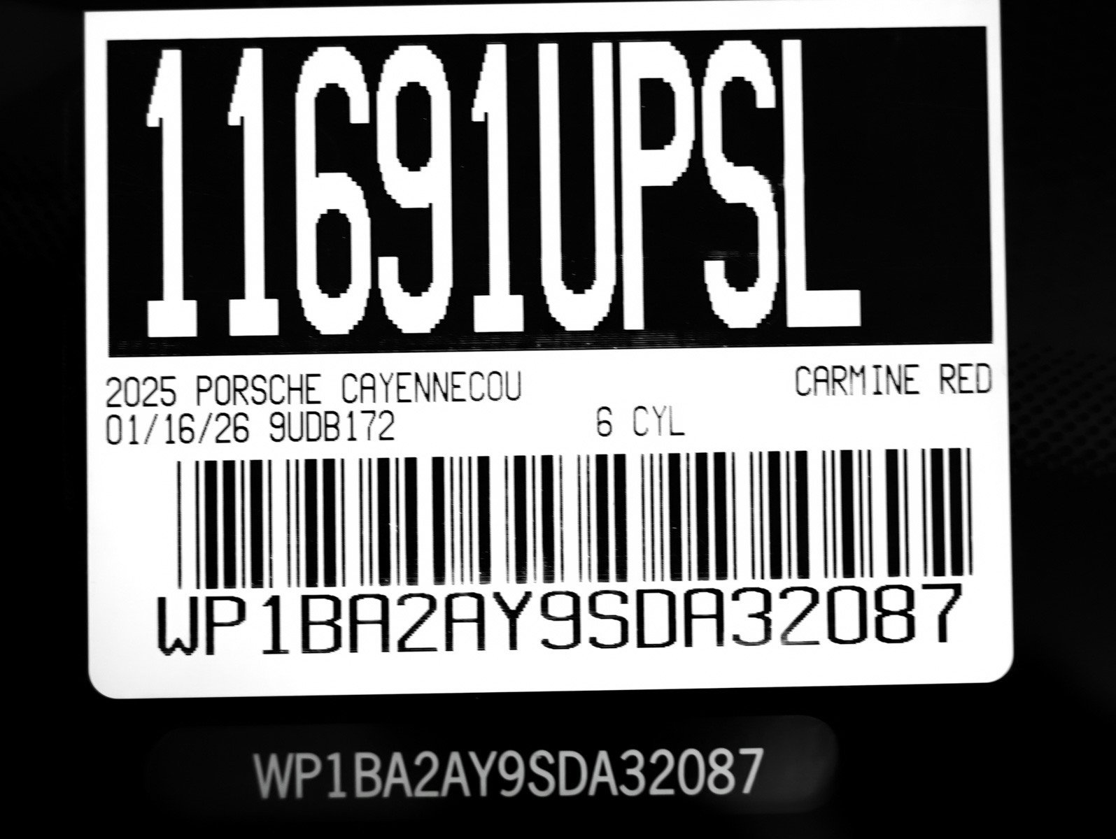 Certified 2025 Porsche Cayenne Coupe image 29