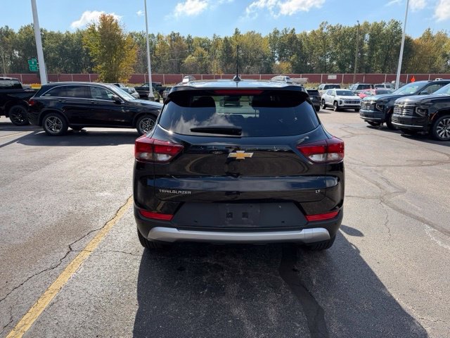 Certified 2024 Chevrolet TrailBlazer LT w/ Convenience Package FWD image 5