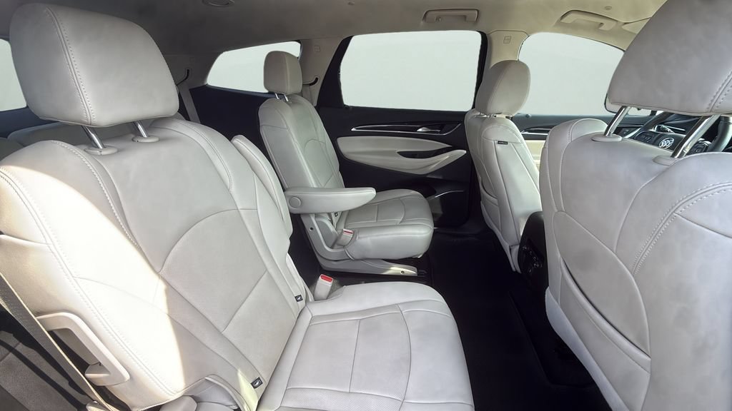 Used 2024 Buick Enclave Essence FWD image 12