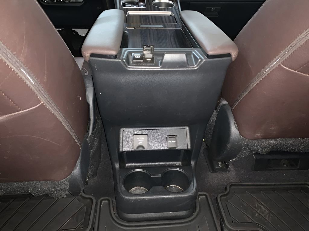 Used 2024 Toyota Sienna Platinum image 14