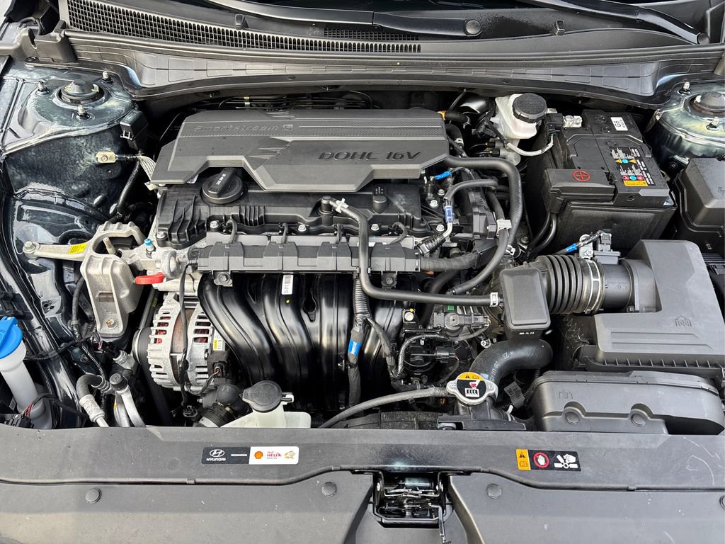 Used 2024 Hyundai Elantra SEL image 13