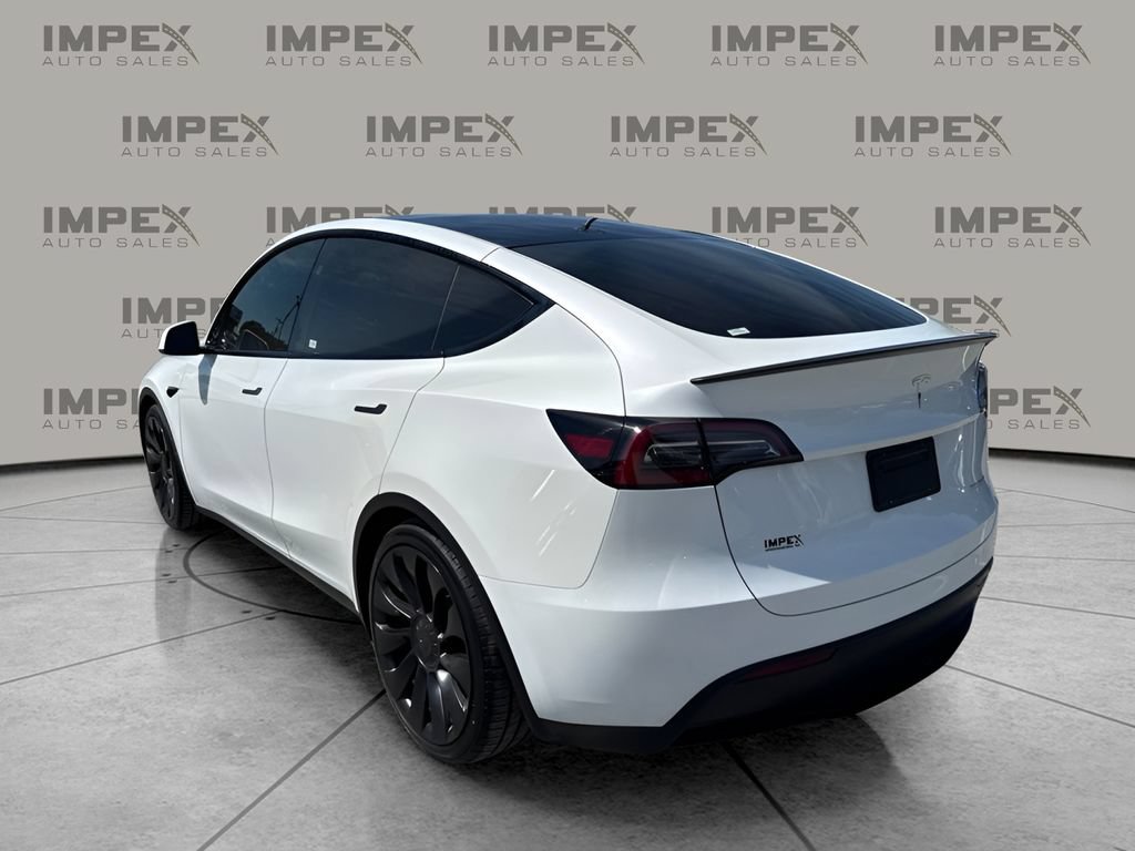 Used 2025 Tesla Model Y Performance AWD/4WD image 3