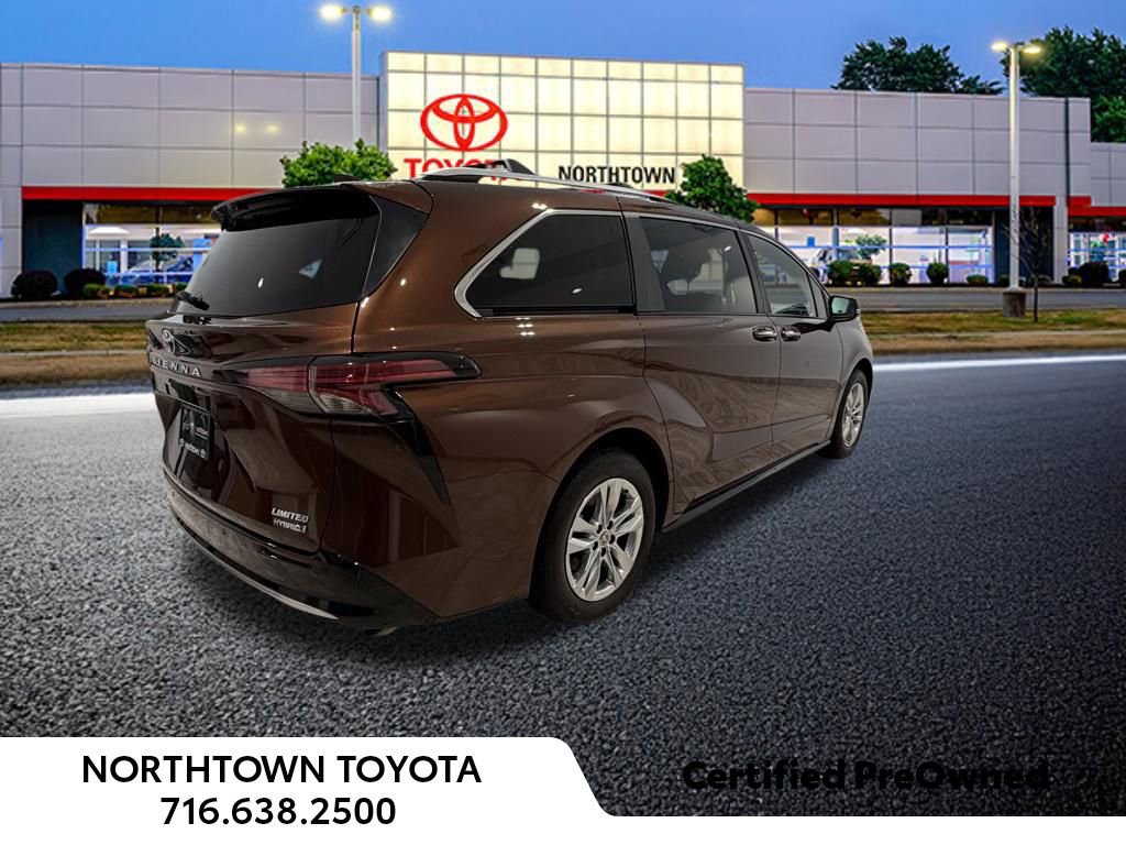 Used 2024 Toyota Sienna Limited AWD/4WD image 12