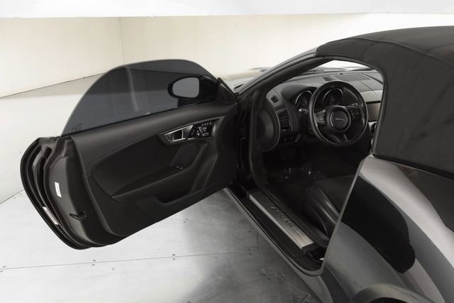 Used 2014 Jaguar F-TYPE Convertible RWD image 39