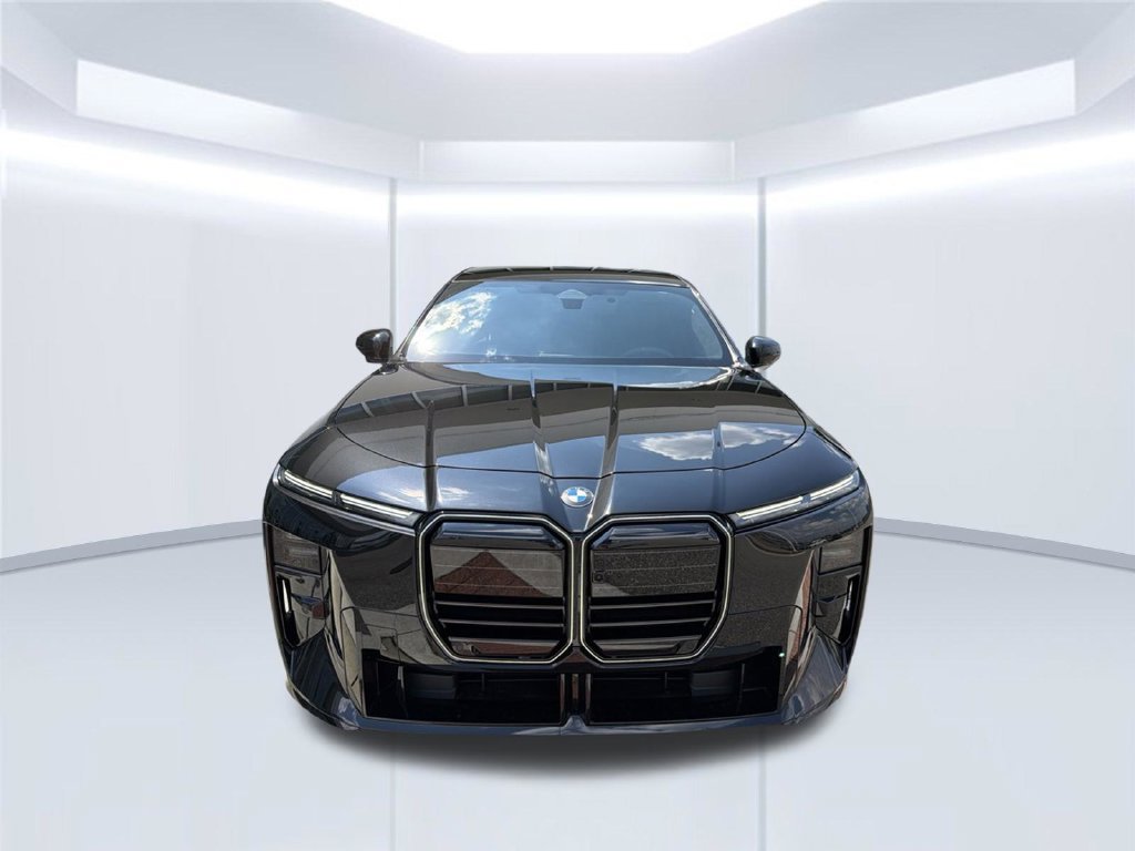 New 2027 BMW 740i xDrive w/ M Sport Professional Package AWD/4WD image 2