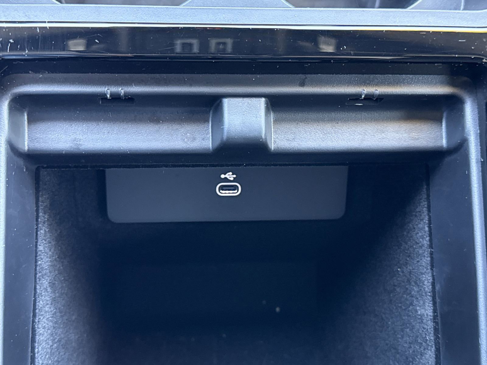 Used 2024 Land Rover Range Rover Evoque S image 24