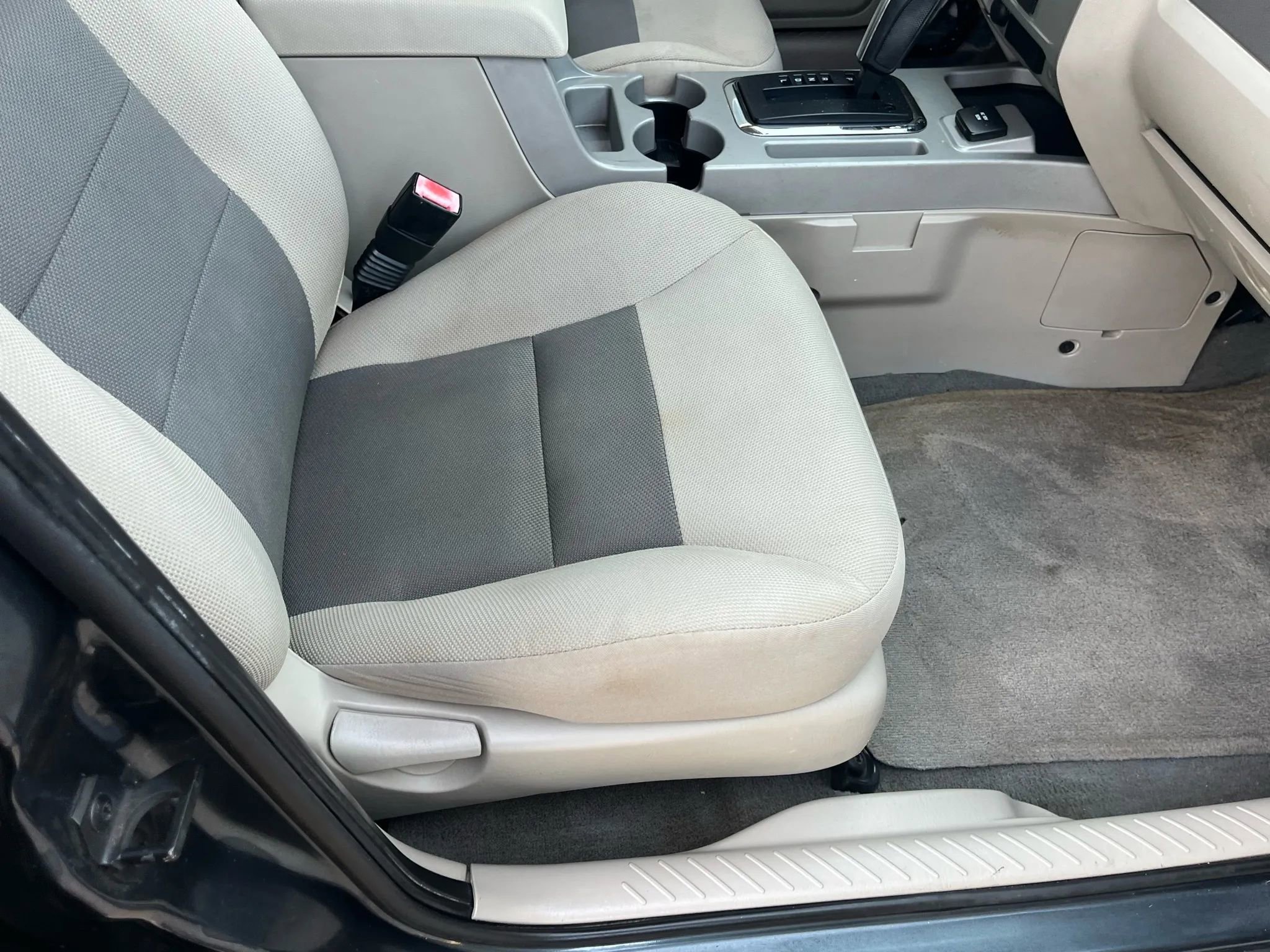 Used 2008 Ford Escape 2WD Hybrid image 14