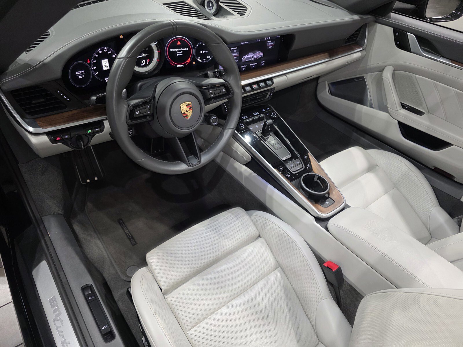 Used 2021 Porsche 911 Turbo S image 7