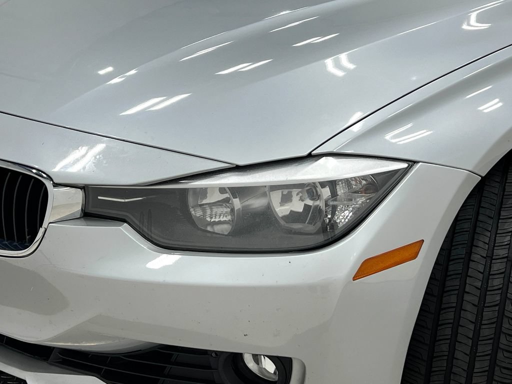 Used 2013 BMW 328i xDrive Sedan AWD/4WD image 34