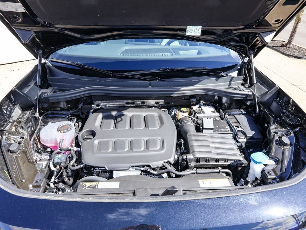 New 2026 Volkswagen Tiguan SE R-Line image 33