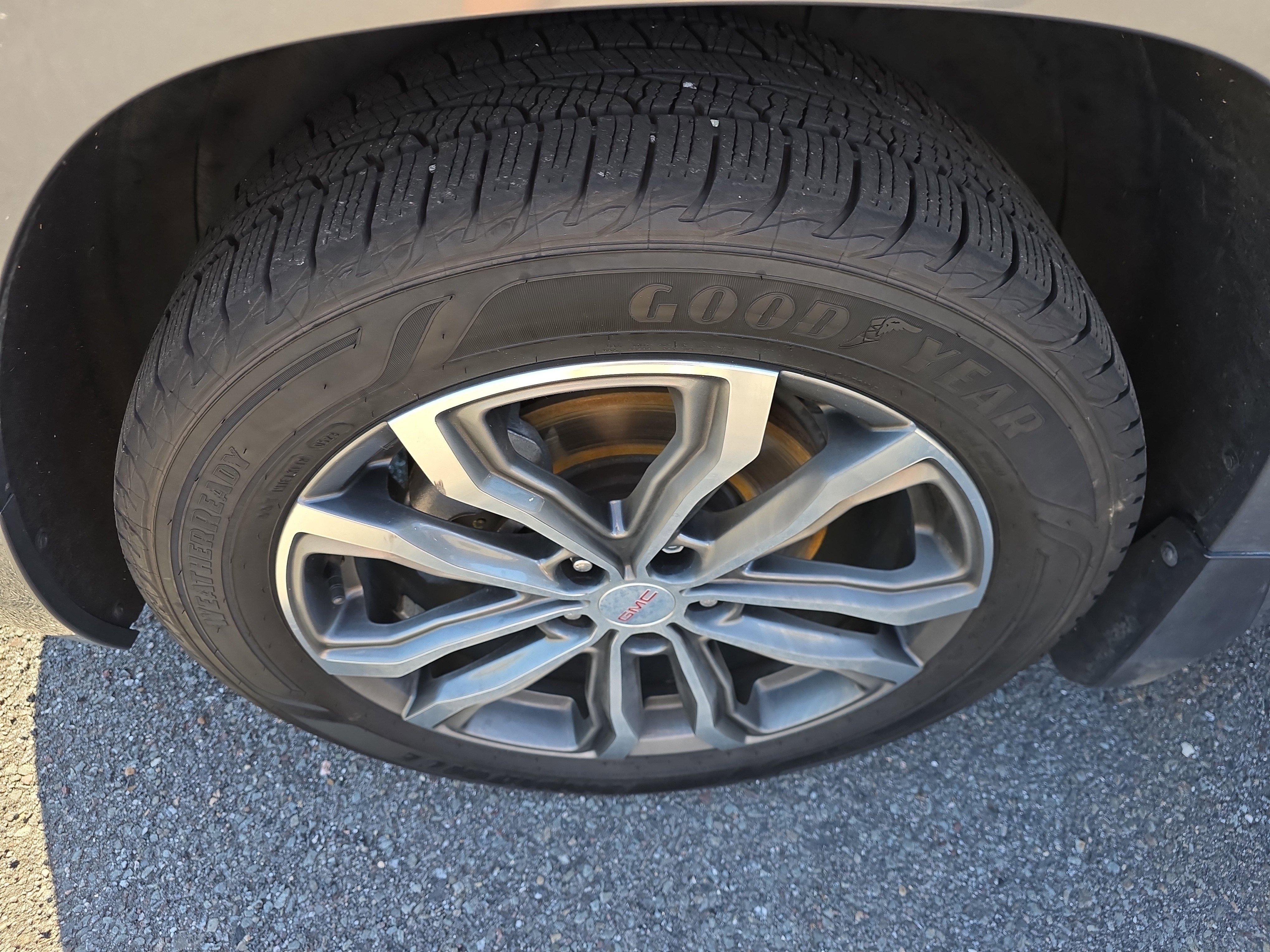 Used 2019 GMC Terrain Denali w/ Advanced Safety Package AWD/4WD image 12