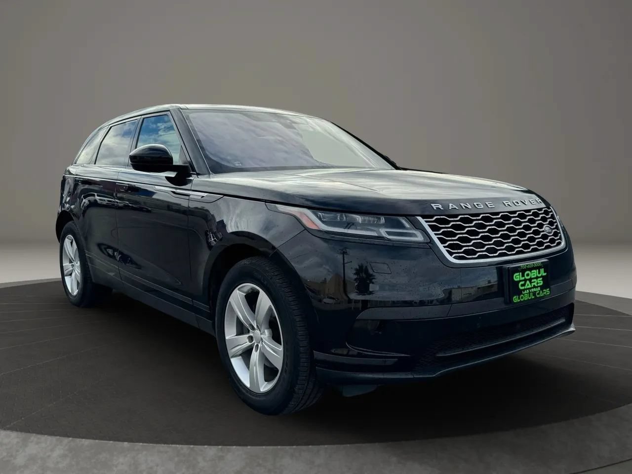 Used 2020 Land Rover Range Rover Velar S AWD/4WD image 4