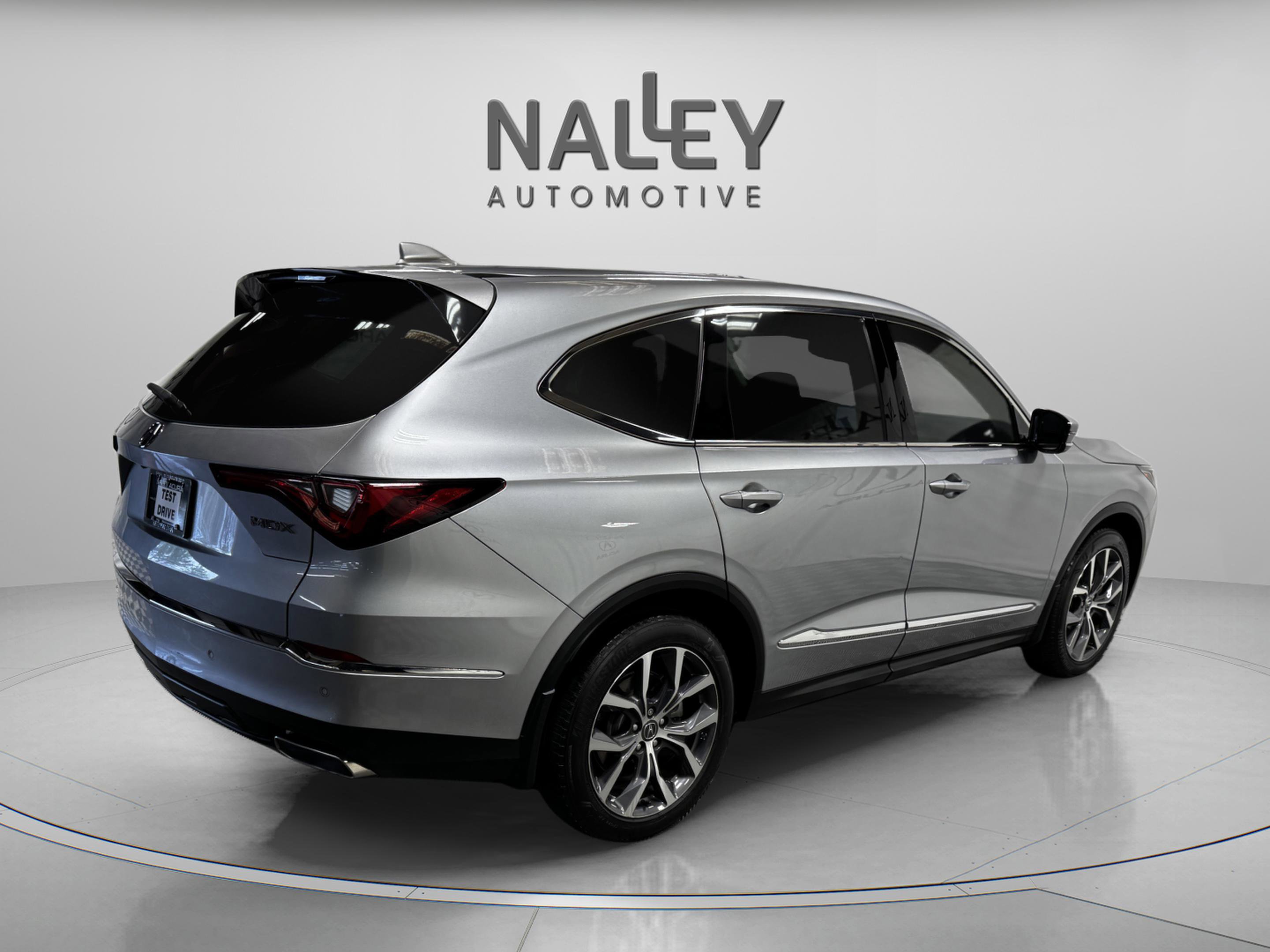 Certified 2023 Acura MDX FWD w/ Technology Package image 5