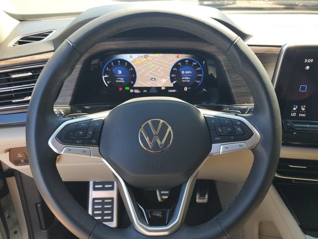Used 2025 Volkswagen Atlas SEL Premium R-Line AWD/4WD image 31