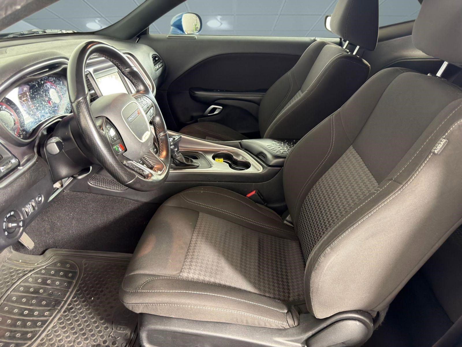 Used 2020 Dodge Challenger SXT w/ Blacktop Package image 5