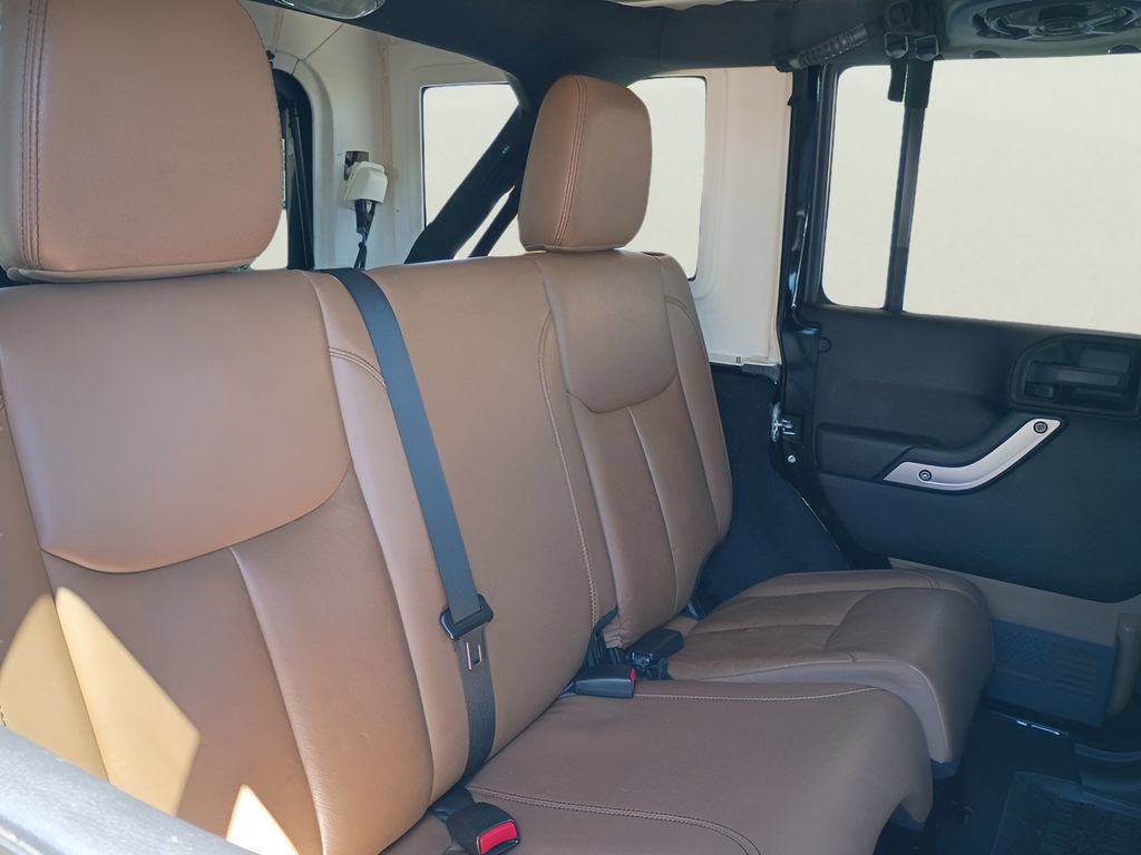 Used 2013 Jeep Wrangler Unlimited Sahara w/ Connectivity Group image 35